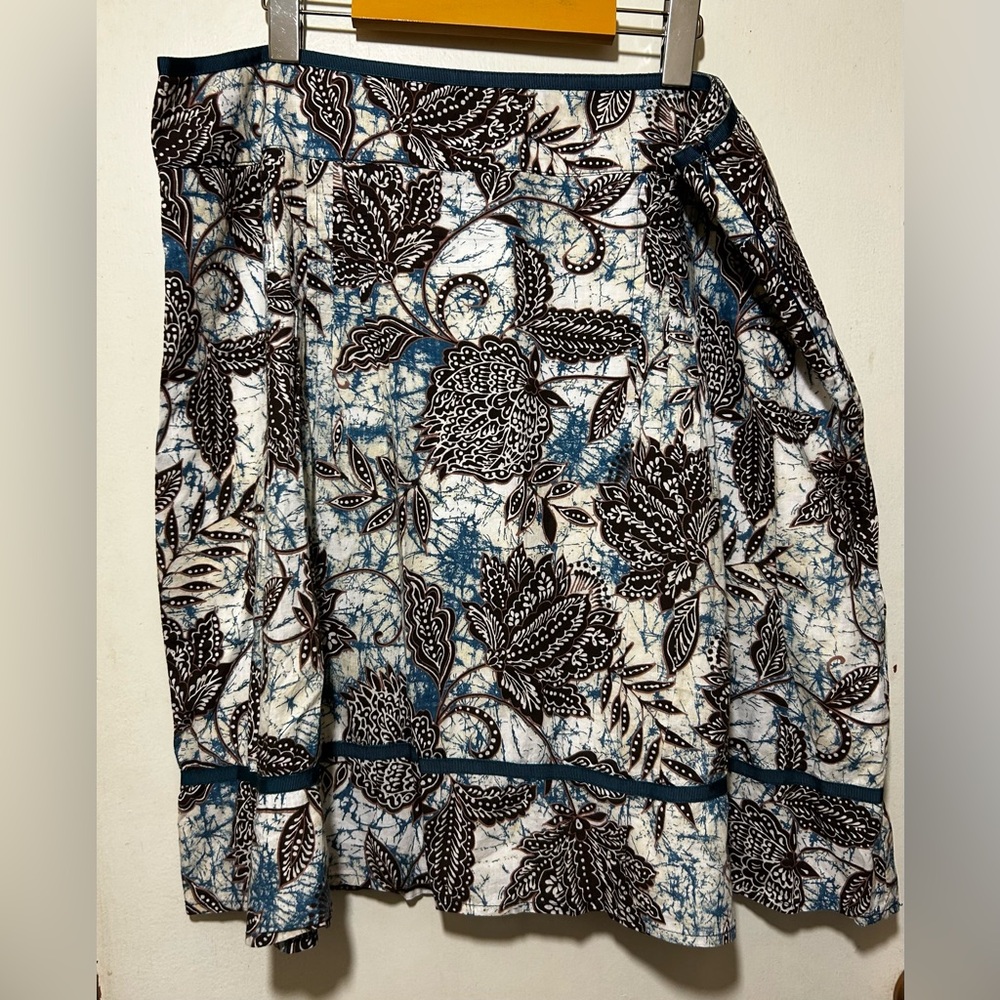 Ladies Tribal boho cotton skirt. Blue & brown floral print. Size 16